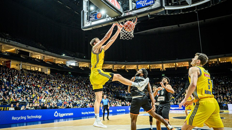 Sieg nach 16 Punkten Rückstand: ALBA schlägt Ratiopharm Ulm mit 98:88