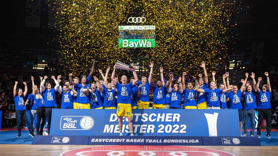 THREEPEAT! ALBA siegt in München und feiert den dritten Meistertitel in Folge!