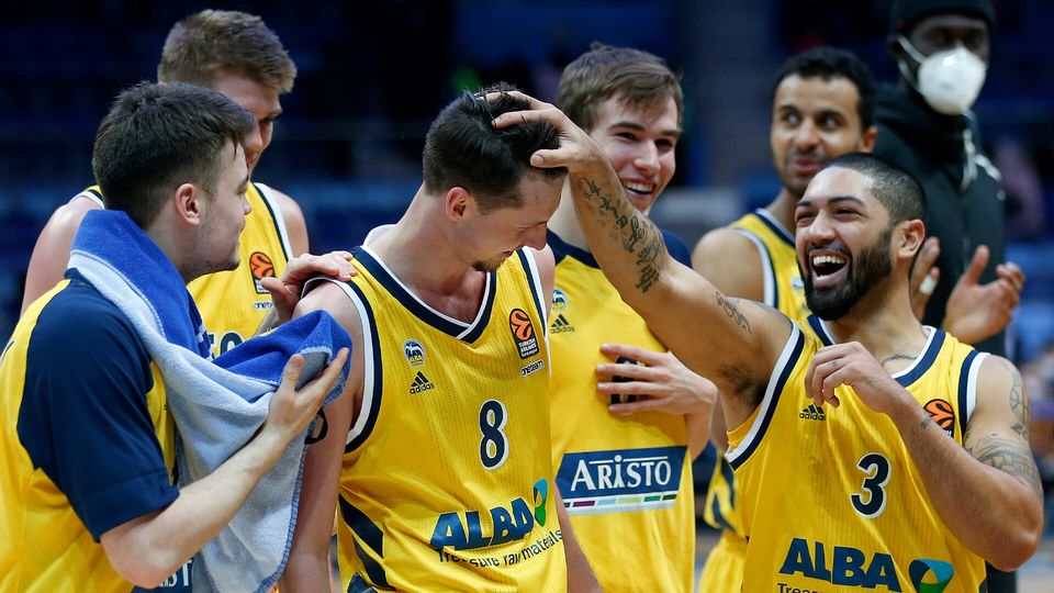 Eriksson führt ALBA mit 10 Dreiern zum Sieg gegen Khimki / Sikma erreicht ewige ALBA-TOP10