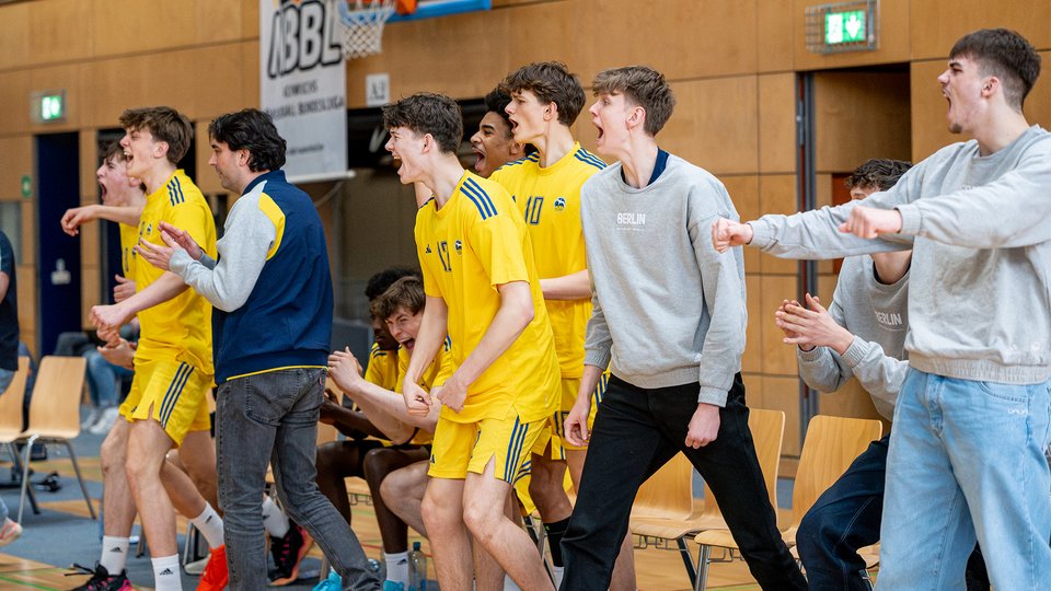Playoff-Time: Nail-Biter-Siege in der NBBL und JBBL / wU16 qualifiziert sich für Top8 / Saisonende für LOK BERNAU und die mU18