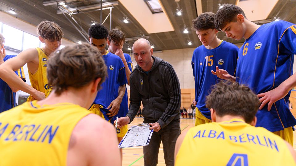 Roundup: JBBL-Team siegt doppelt / LOK BERNAU bleibt im Aufstiegsrennen