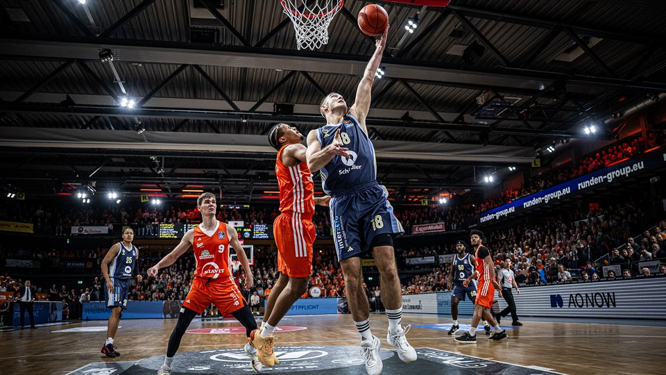 Zu niedrige Dreierquote: ALBA verliert nach Crunchtime-Krimi in Vechta