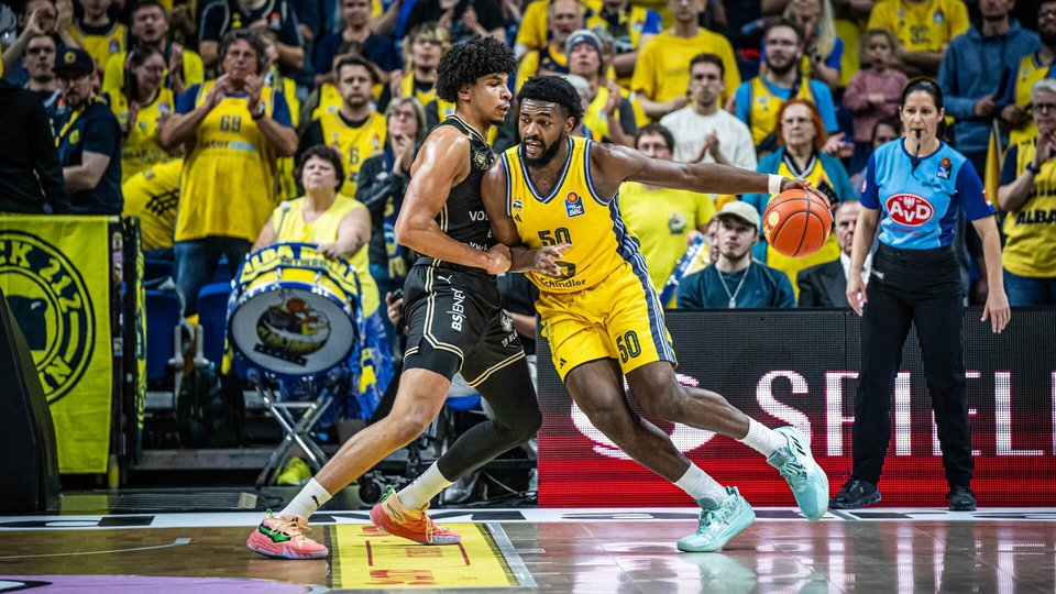 Umkämpfter Heimsieg: ALBA schlägt Braunschweig mit 65:61 