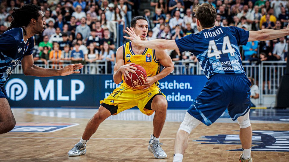 „Ich kann unser erstes Heimspiel kaum erwarten“: Kurzinterview mit Matteo Spagnolo