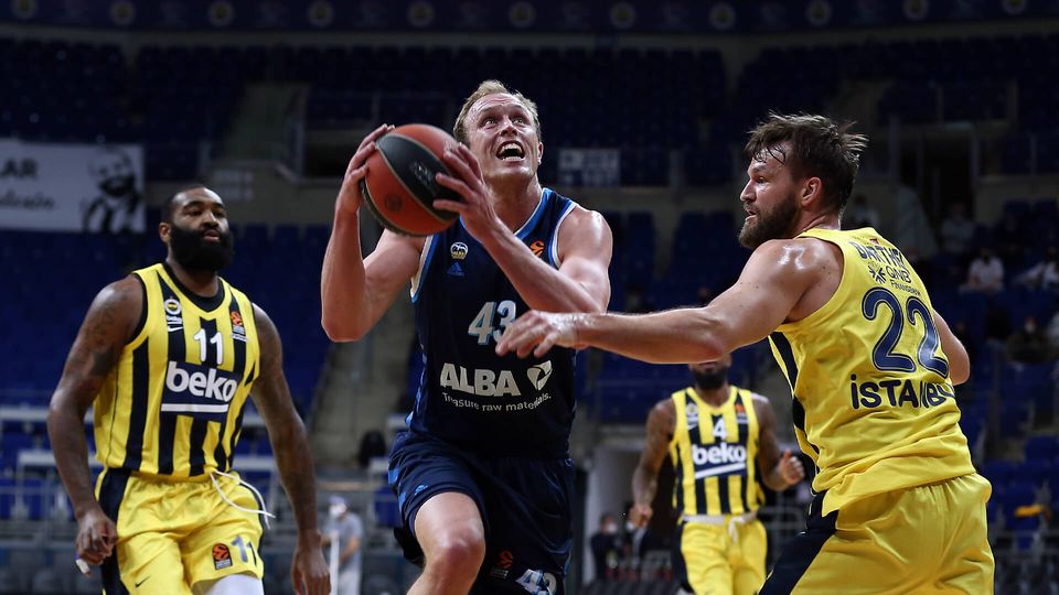 ALBA verliert tolles Basketballspiel bei Fenerbahce knapp / Siva zurück auf dem Feld