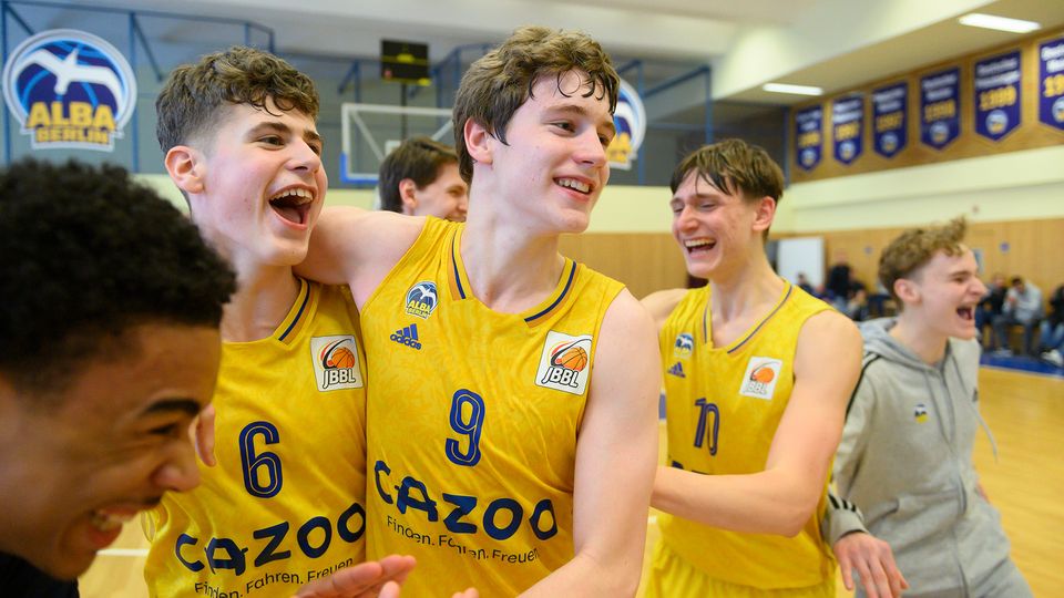 Roundup: ALBA gewinnt JBBL-Kracher / LOK BERNAU siegt im Brandenburg-Derby