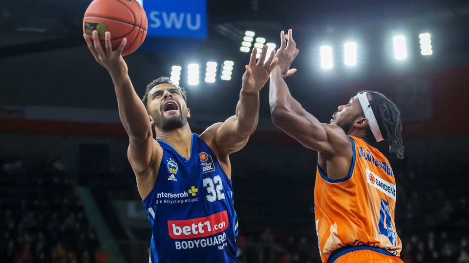 ALBA gewinnt sehr kampfbetontes Spiel in Ulm nach Overtime 