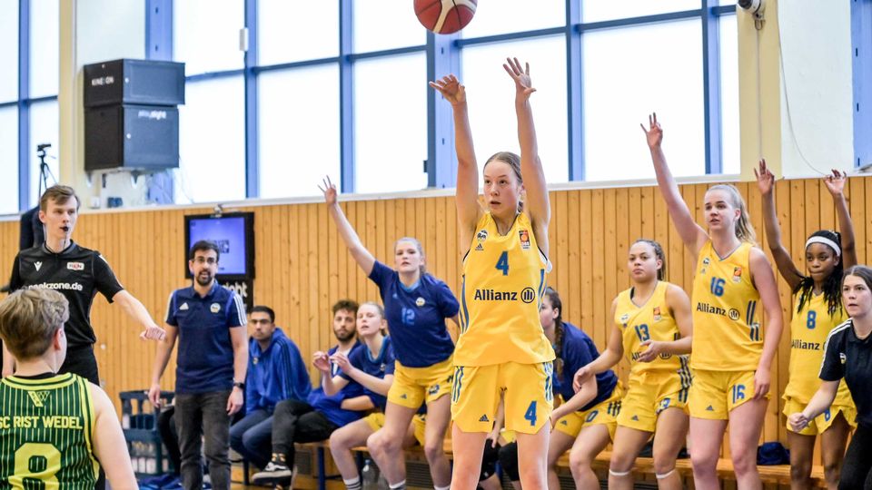 Playoff-Siege in der WNBL und JBBL, U17 gewinnt NBBL-Pokal: Das ALBA-Wochenende im Roundup