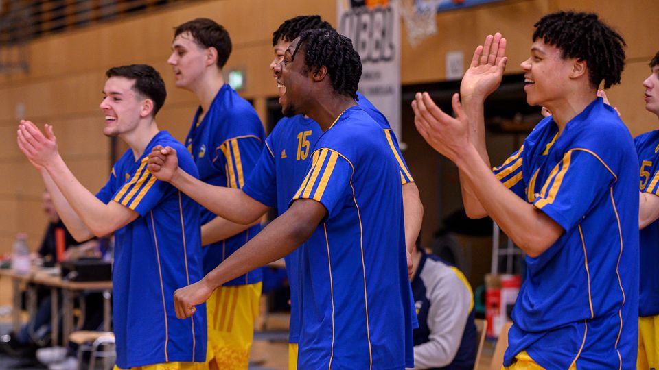 Roundup: ALBAs NBBL-Team siegt im Viertelfinale / LOK BERNAU gewinnt Playoff-Auftakt / ALBAs WU16 feiert Norddeutsche Meisterschaft