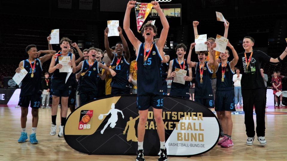 84:76 im Finale gegen Bayern: ALBAs mU14 gewinnt deutsche Meisterschaft