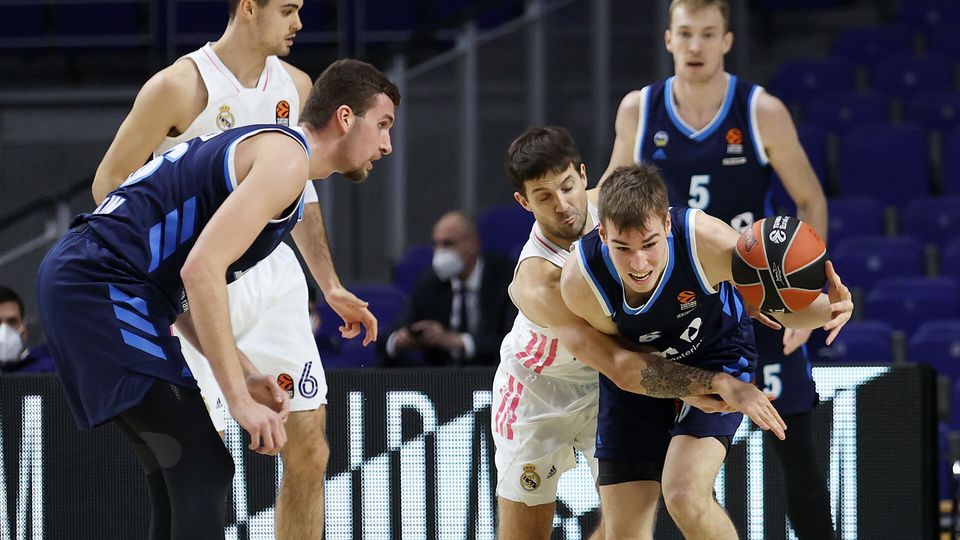 Ersatzgeschwächte Albatrosse verlieren bei Top-Team Real Madrid