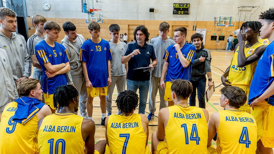 Wochenend-Roundup: 2 Siege und 2 Niederlagen für ALBA-Teams / LOK BERNAU gewinnt in Wolmirstedt