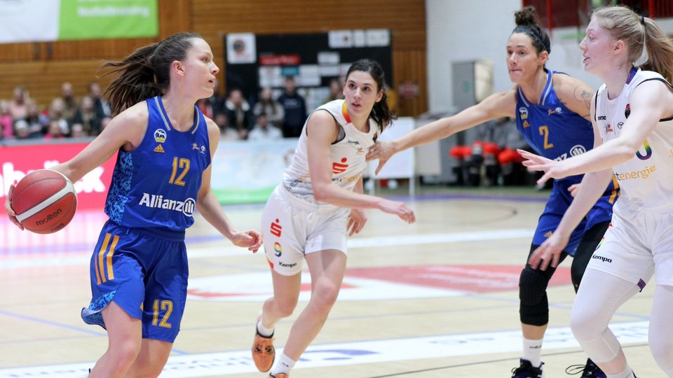 Ab ins Halbfinale! ALBA gewinnt in Osnabrück und steht erstmals im DBBL-Pokal-TOP4