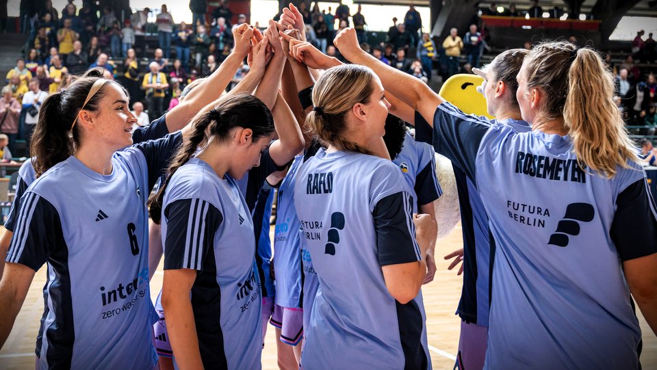 Auswärts-Challenge am Samstag: ALBA fordert die ungeschlagenen Marburgerinnen