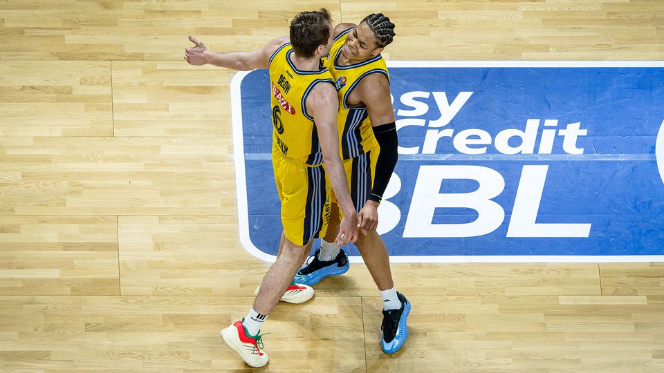 Playoff-Einzug gesichert: ALBA gewinnt Play-In-Duell gegen den MBC