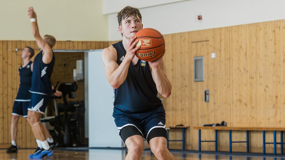 Bennet Hundt absolviert Saisonvorbereitung mit ALBA BERLIN