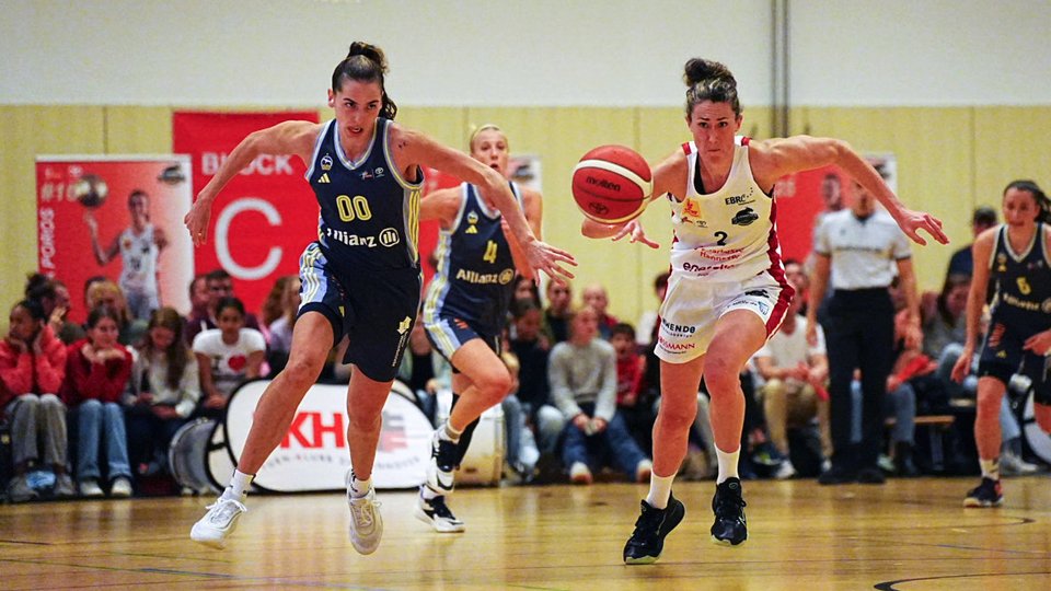 Vierter Sieg im vierten Spiel: Deeshyra Thomas' Gamewinner führt ALBA in Hannover an die Tabellenspitze