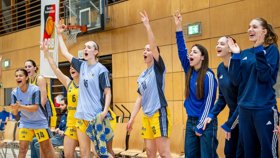 Playoff-Time: NBBL und WNBL gewinnen Playoff-Auftakt / RBBL-Team verliert knapp Viertelfinal-Hinspiel