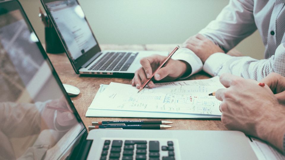 Ausschreibung: Aufbau und Umsetzung einer Qualifizierungs- und Transfer-Plattform
