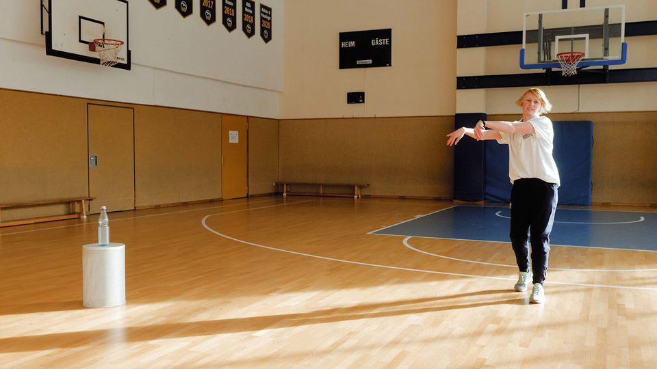 Drive & Kick | Home-Tutorials mit der Basketball Academy by kinder Joy of Moving