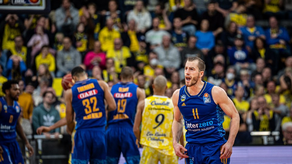Sieg in der Crunchtime: ALBA schlägt die EWE Baskets Oldenburg