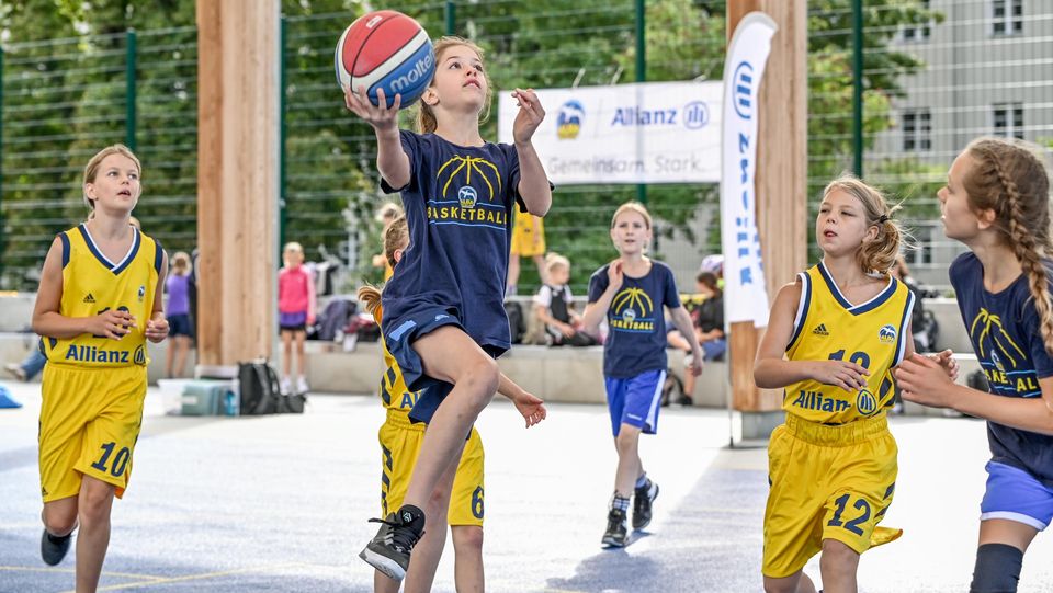 ALBA BERLIN 3x3 Girls Cup powered by Allianz: 43 Teams sorgen für Freiplatz-Action