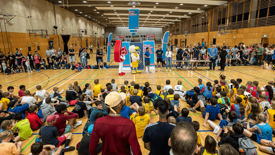Zwei Tage Schulbasketball-Action in der MSH: 1500 Kids bei ALBAs Grundschulliga-Finals