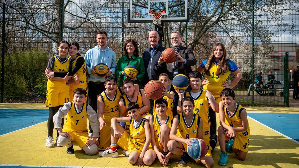 Sportvereine als starke Partner im Ganztag: ALBA BERLIN präsentiert Handreichung mit Senat und LSB