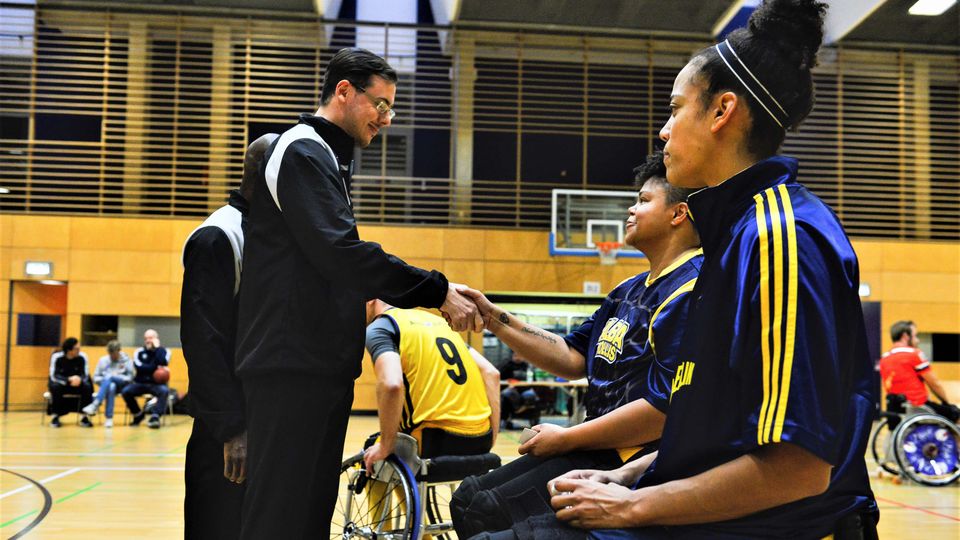 Rollstuhlbasketball-Meisterschaft: Das neue Team Ost kämpft um den Titel