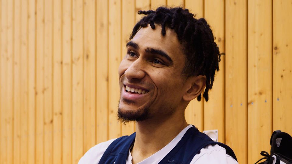 ALBA Quick Release: Lieblingssport, Locker-Room-DJ, bester Basketballer und härtester Trashtalker