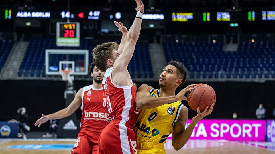 Bundesliga-Klassiker in Bamberg am Sonntag um 15 Uhr live bei SPORT1