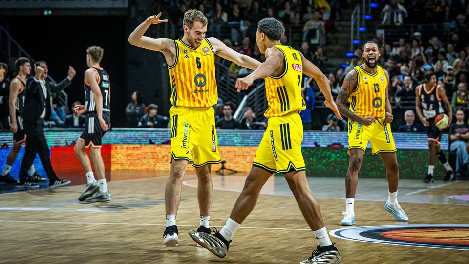 Vor toller Atmosphäre in der Max-Schmeling-Halle: ALBA schlägt Ulm und steht im Pokal-Viertelfinale