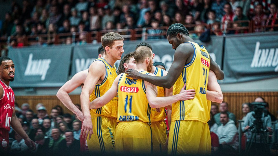 Knappe Niederlage: ALBA verliert bei den Würzburg Baskets