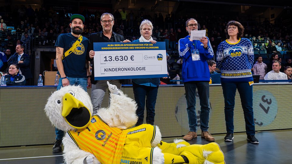 Traditionelle Spendenaktion: 13.630 Euro für die Kinderkrebsstation des Virchow-Klinikums