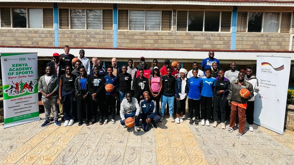 Sport verbindet: ALBA-Coaches zu Gast in Kenia und auf Sansibar