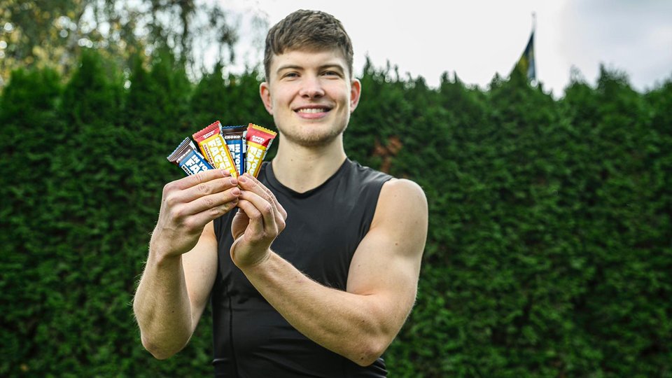 Bennet Hundt ist mit „In your face foods“ neuer offizieller Partner von ALBA BERLIN