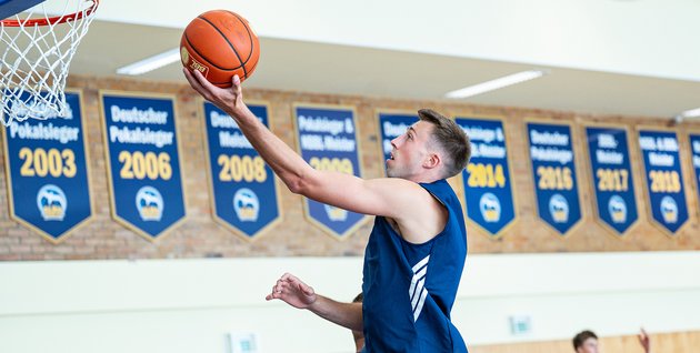 ALBA-Neuzugang Joe Wieskamp im Blitzinterview mit Justin Bean