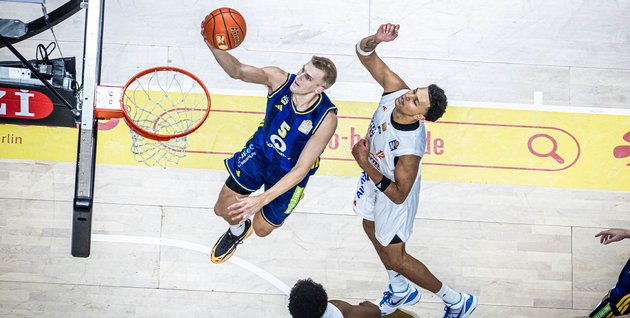 Statement-Sieg! ALBA schlägt Ulm in der Uber Arena mit 98:82