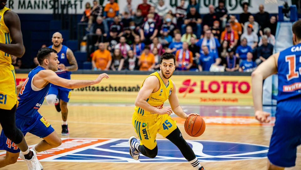 Klarer Auswärtssieg: ALBA besiegt den MBC in Weißenfels mit 95:66