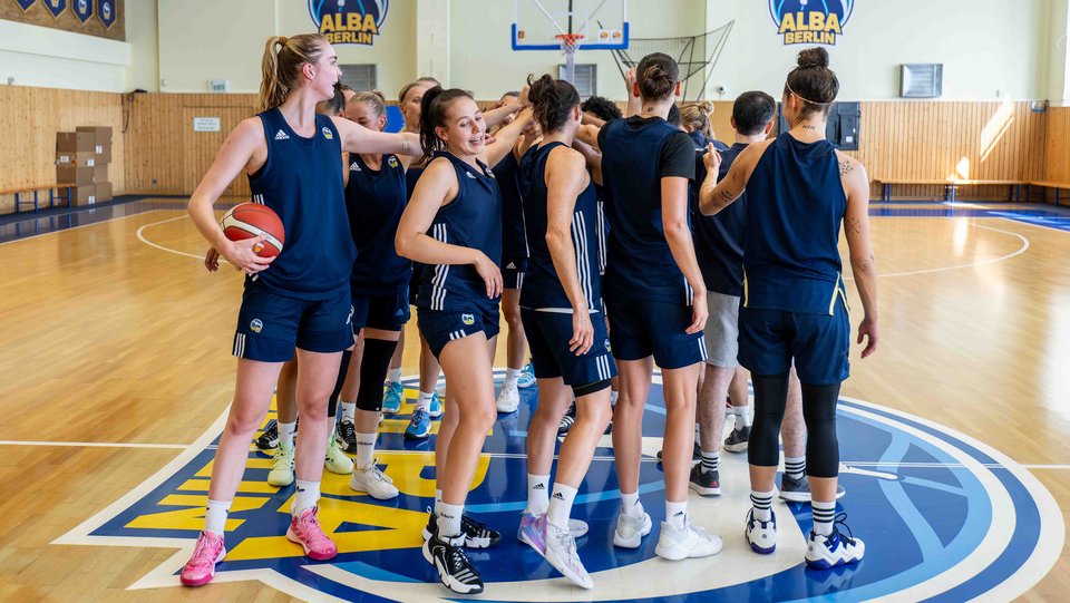 Live im Stream: ALBAs Frauen testen am Samstag gegen renommiertes College-Team UCLA