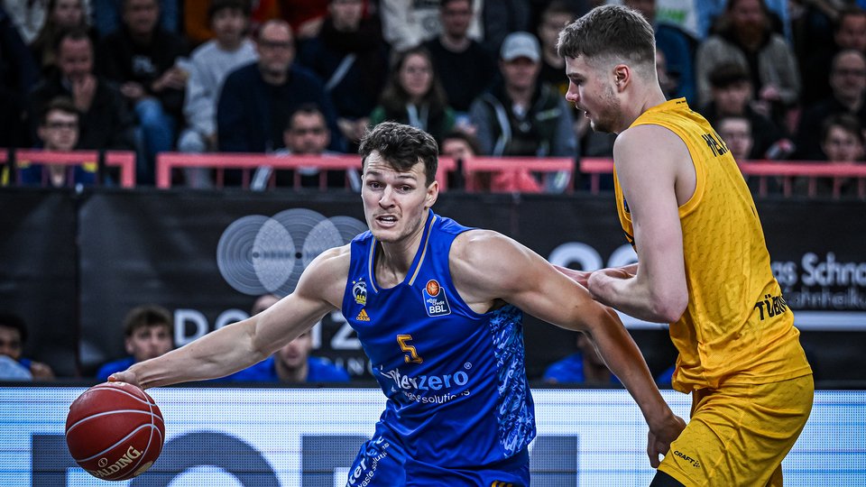 Comeback von Yanni Wetzell: ALBA gewinnt bei Aufsteiger Tübingen  