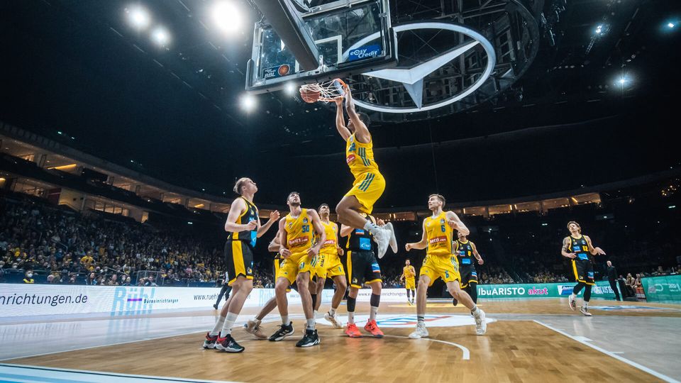 ALBA holt sich 2:0-Führung im Halbfinale mit deutlichem Sieg über Ludwigsburg