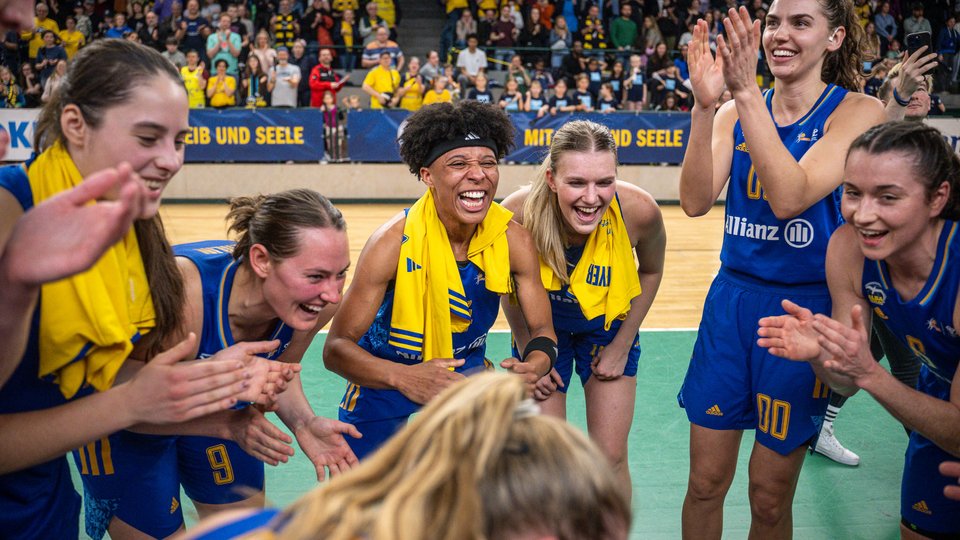 Zwei aus zwei: ALBA holt sich vor 1900 Fans in der Sömmeringhalle den Viertelfinal-Matchball gegen Saarlouis