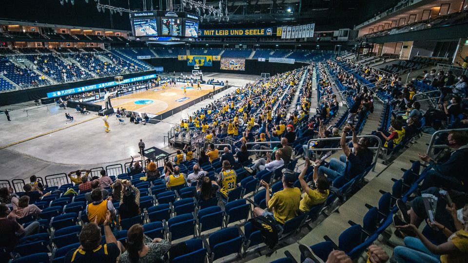 Rückkehr von 1.000 ALBA-Fans in die Mercedes-Benz Arena: Eindrücke und Hintergründe