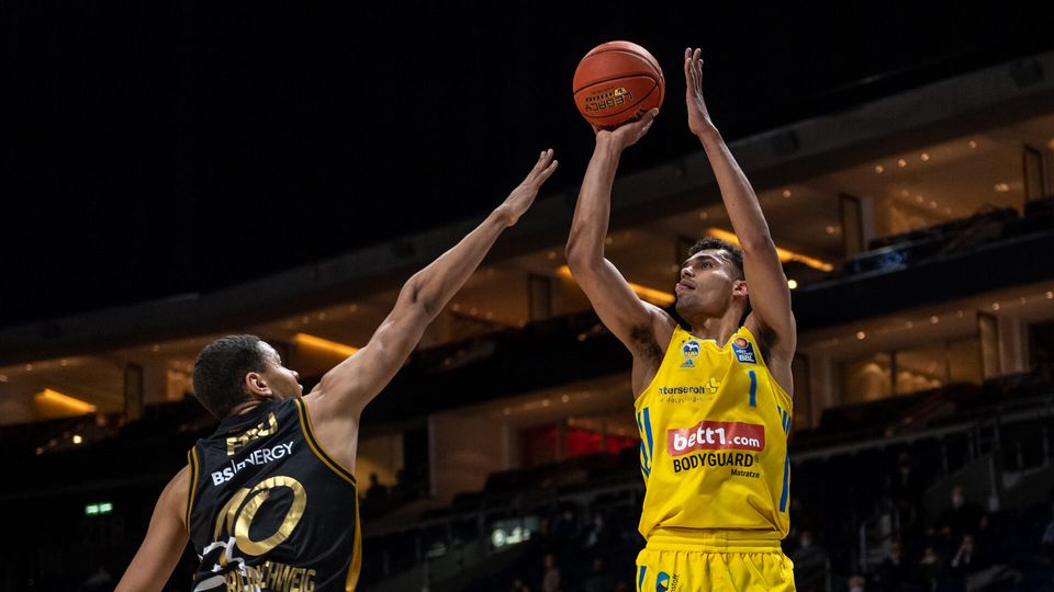 11. Sieg in Serie! ALBA gewinnt auch gegen Braunschweig