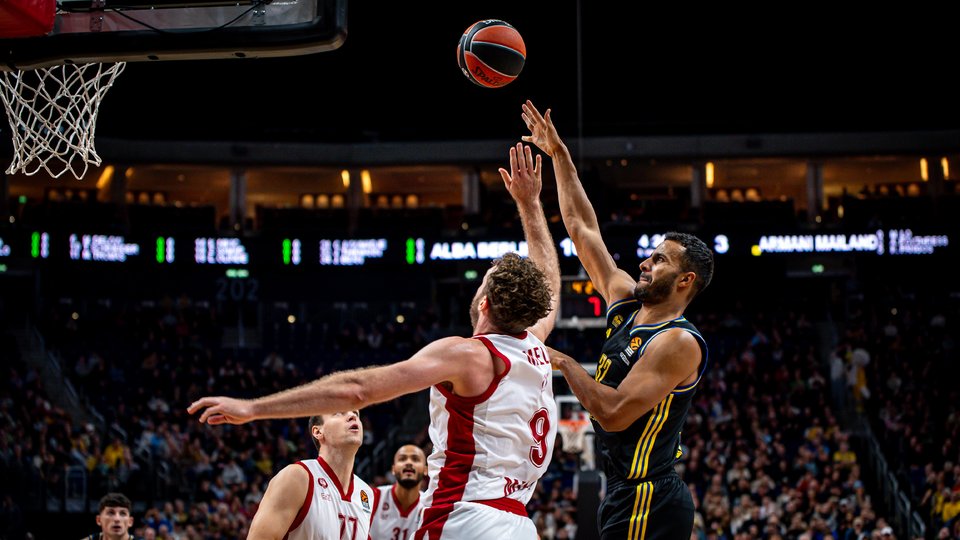ALBA holt sich mit 85:82 gegen Mailand den ersten EuroLeague-Sieg der Saison