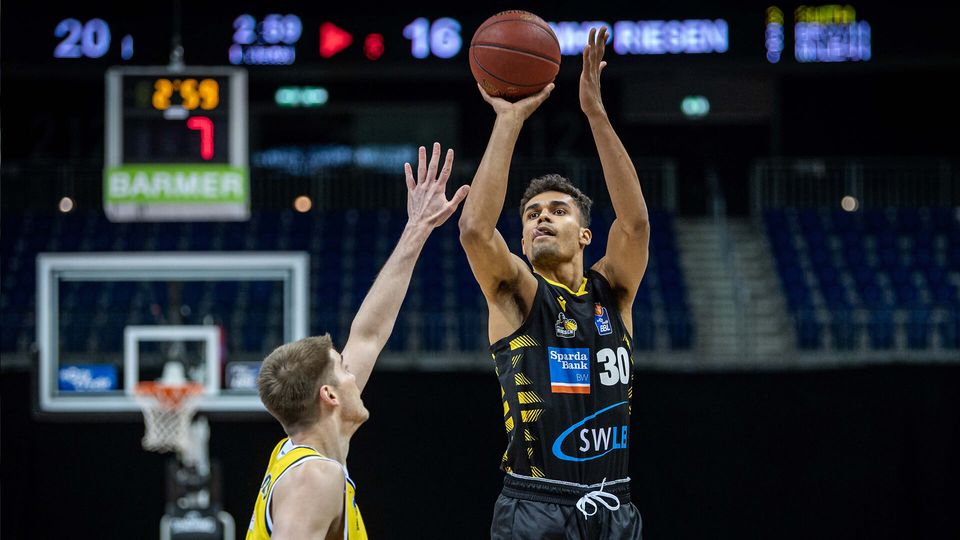 Dreijahresvertrag bei ALBA: Oscar da Silva verstärkt den Frontcourt der Albatrosse