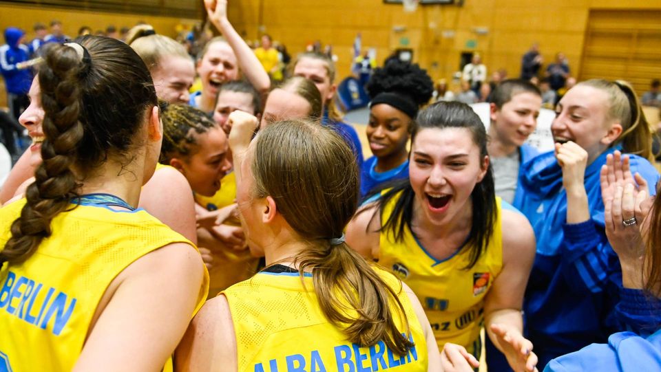 WNBL-Team besiegt die Rhein-Main Baskets mit 59:54 und zieht ins Finale des WNBL-TOP4 ein!