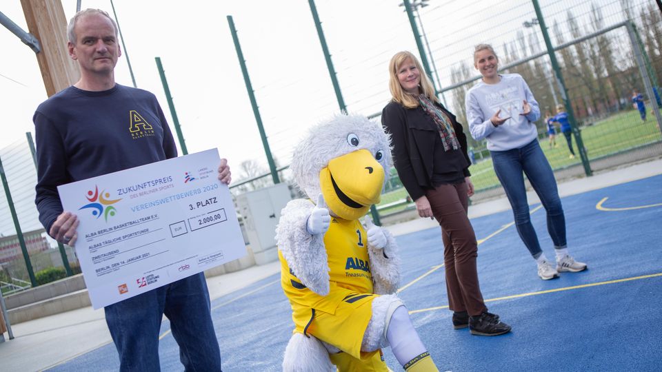 „ALBAs tägliche Sportstunde“ gewinnt Zukunftspreis des Berliner Sports