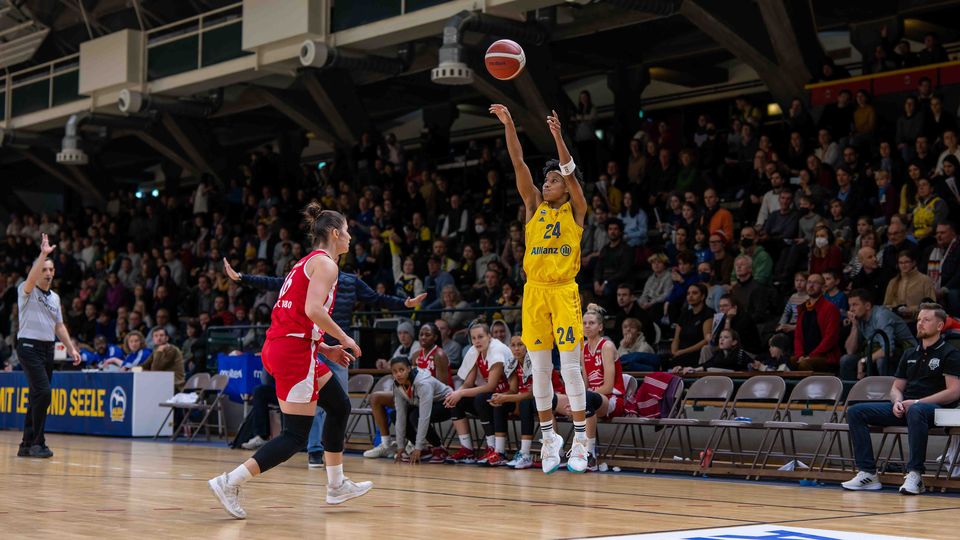 Matchball in der Sömmeringhalle: ALBAs Aufsteigerinnen haben am Freitag gegen Herne die große Chance aufs Playoff-Halbfinale